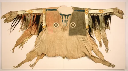 Hemd für die Kriegskleidung des Häuptlings, Sioux, Yantonai, 1801-33